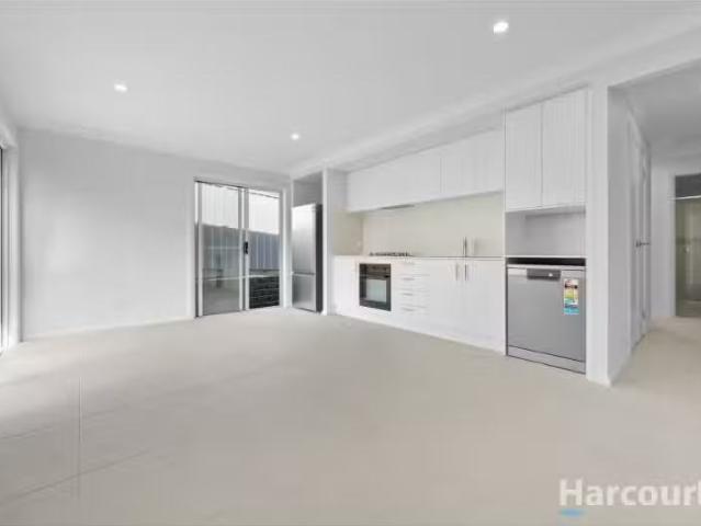 Rental! 2 BR 2/14 Brown Street, Bellbird House for rent Liste.
