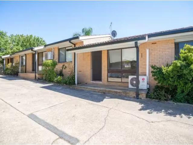Cheap 2 BR 2/18 Edney Street, WAGGA WAGGA Property for rent L.