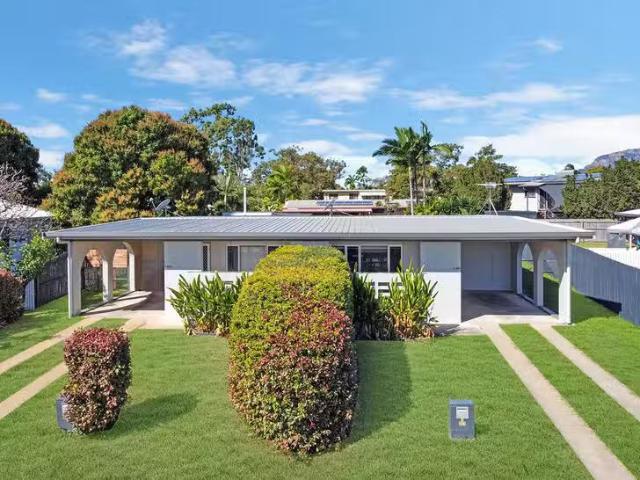 Charming 2 BR 2/243 Thuringowa Drive, Kirwan, QLD 4817