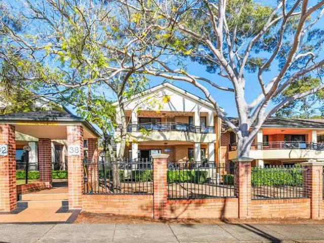 Deal! 2 BR 22/78 82 Old Northern Road, Baulkham Hills, NSW 2153