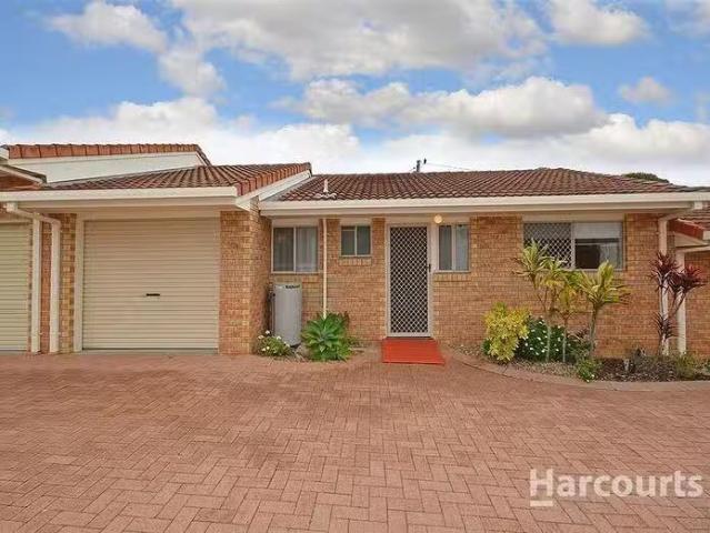 Just in! 2 BR 2/23 Scarborough Street, Scarness, QLD 4655