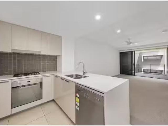 Nice 2 BR 2502/35 Burdett Street, ALBION Apartment for rent L.