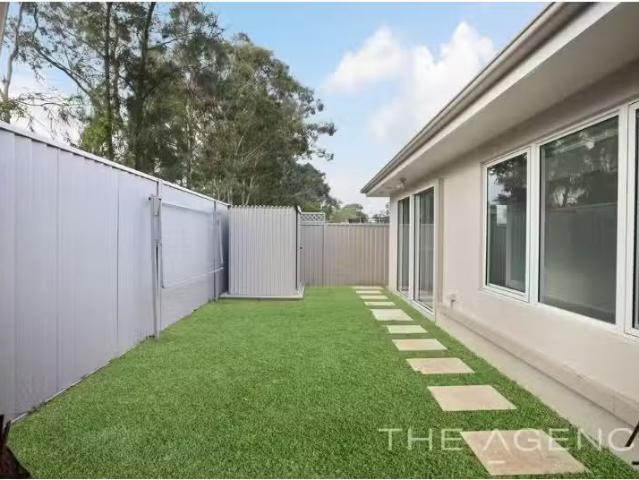 Unique 2 BR 26A Bridges Avenue, WATTLE GROVE Apartment for ren.