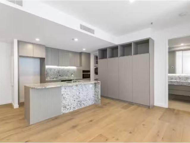 Just in! 2 BR 304/62 Constitution Avenue, Parkes Apartment for.