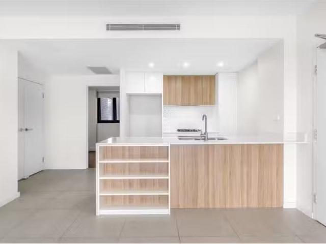Rental! 2 BR 302/46 48 President Avenue, Caringbah Apartment f.