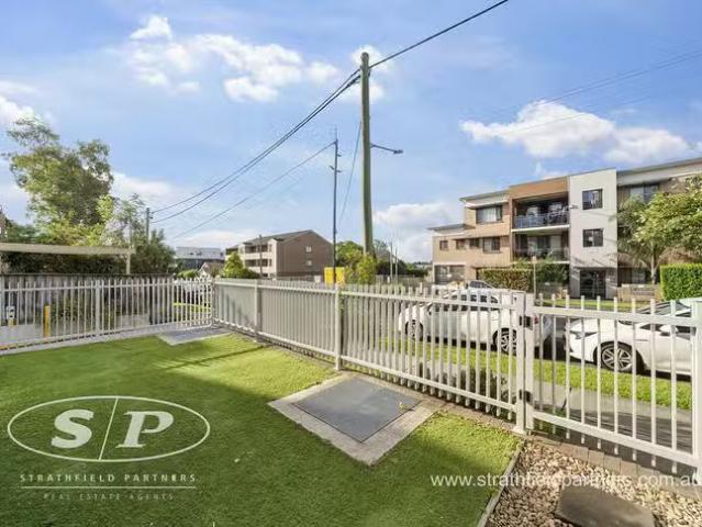 Charming 2 BR 3/11A Talbot Road, Guildford, NSW 2161