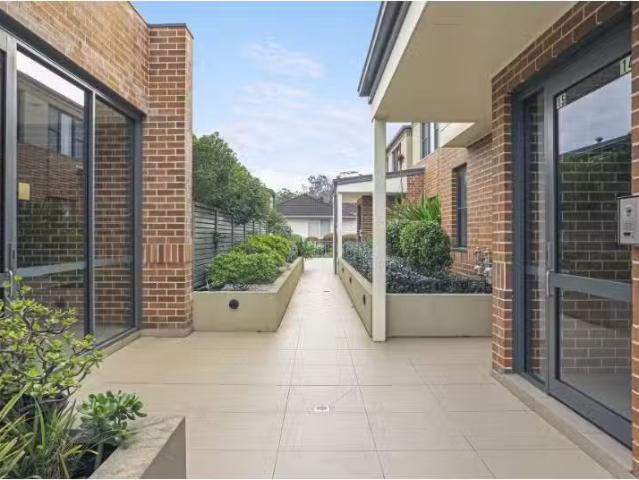 Rental! 2 BR 3/292 296 Gipps Road, Keiraville Apartment for re.