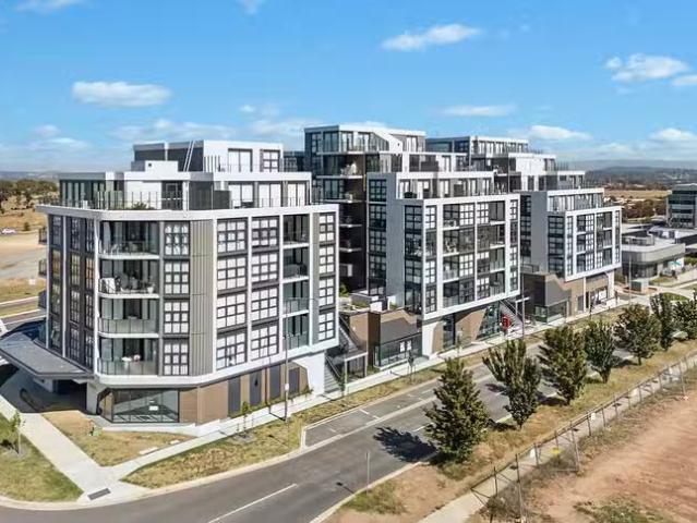 Cozy 2 BR 34/70 Efkarpidis Street, Gungahlin, ACT 2912