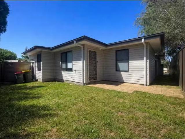 New 2 BR 34A Gargery Street, Ambarvale House for rent Listed.