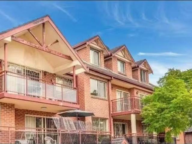 Nice 2 BR 3/76 80 Meredith Street, Bankstown Apartment for ren.