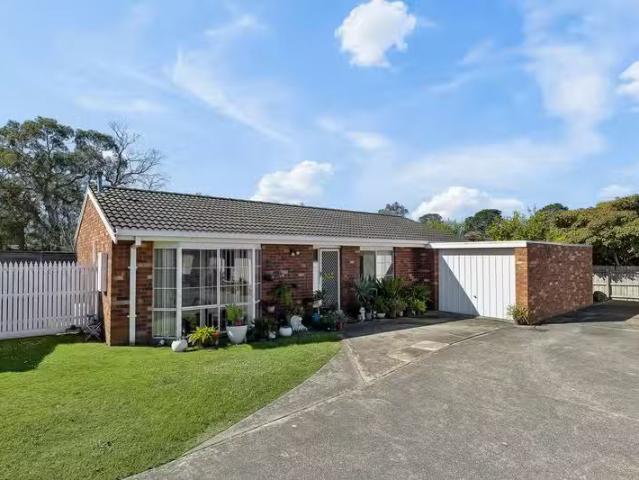Deal! 2 BR 3/73 Victoria Street, HASTINGS, VIC 3915 Unit for.