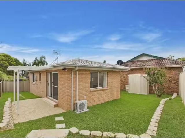Nice 2 BR 41a Premier Way, Bateau Bay House for rent Listed b.