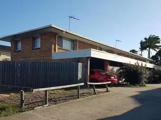 For Rent! 2 BR 4/22 Macdonald Street, South Mackay, QLD 4740