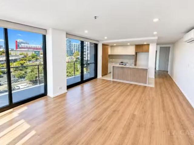 Cozy 2 BR 43/9 Irving Street, Phillip Apartment for rent List.