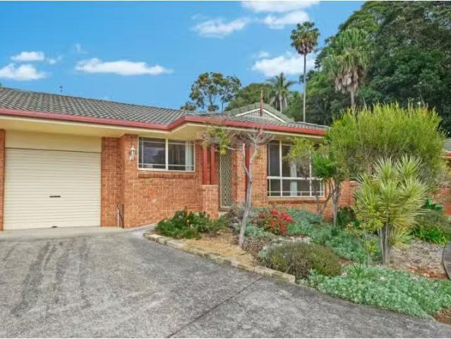 Deal! 2 BR 4/30 Verbena Avenue, Port Macquarie Apartment for r.