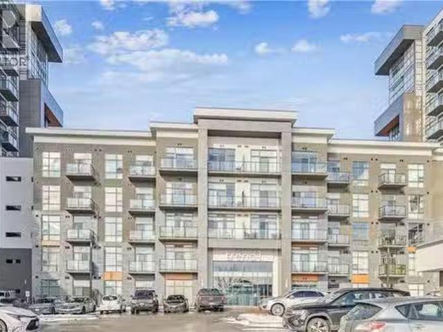 Just in! 2 BR 450 Dundas Street E Unit# 115, Waterdown, ON, L8.