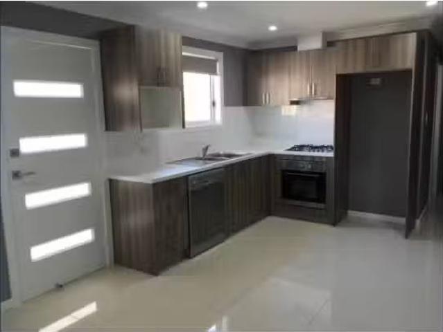 Rental! 2 BR 46A Emerson Street, SHALVEY Apartment for rent L.