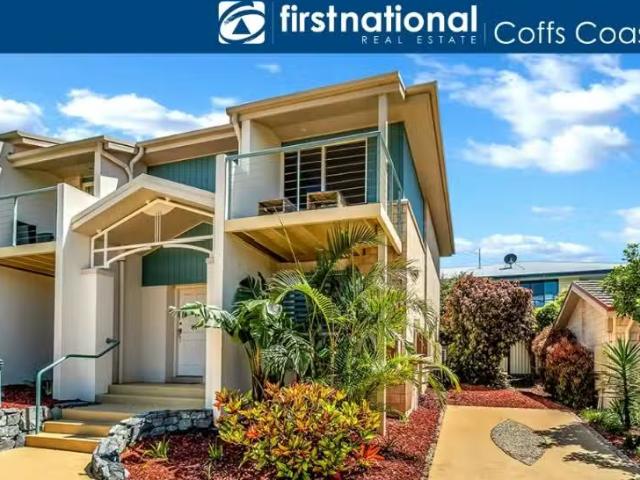 Just in! 2 BR 52/94 Solitary Islands Way, Sapphire Beach House.