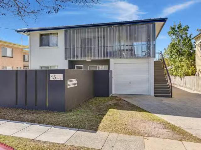 Nice 2 BR 5/45 Stuckey Road, Clayfield, QLD 4011