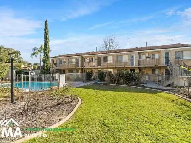 Charming 2 BR 5J/59 Tenth Avenue, Inglewood, WA 6052