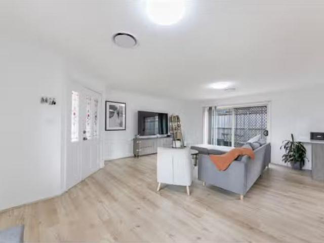 Nice 2 BR 6/15 17 Chelmsford Rd, South Wentworthville Apartmen.