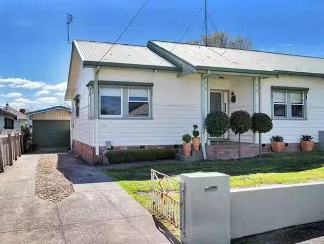 Cheap 2 BR 610 Walker Street, Ballarat North, VIC 3350