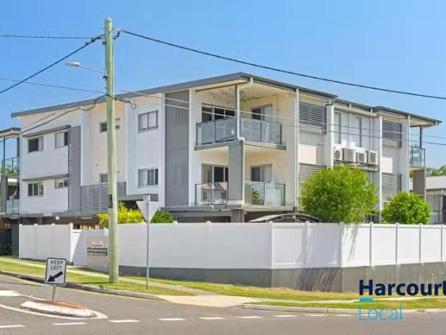 New 2 BR 6/115 Richmond Road, MORNINGSIDE, QLD 4170 Unit for.