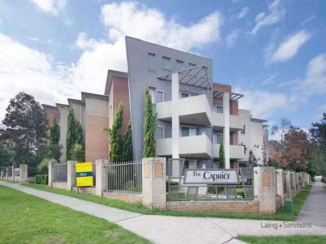 Nice 2 BR 6/6 18 Redbank Rd, Northmead Apartment for rent Lis.