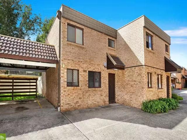New 2 BR 7/48 Thalassa Avenue, EAST CORRIMAL Townhouse for ren.