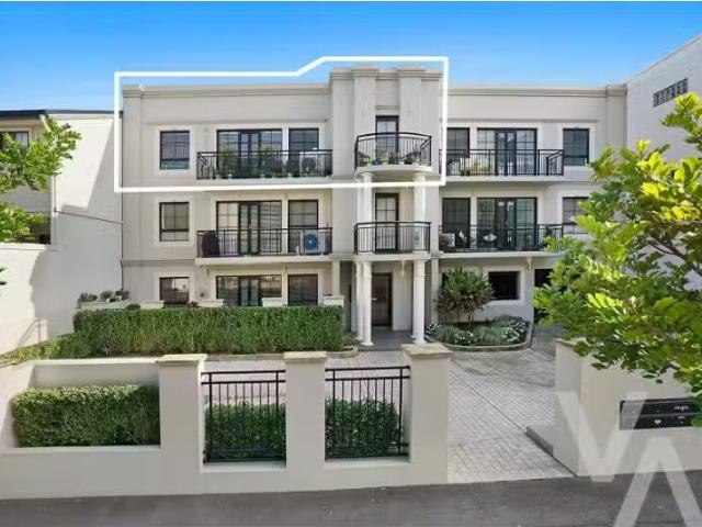 Just in! 2 BR 8/278 Darby Street, Cooks Hill Apartment for ren.