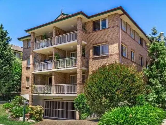 Nice 2 BR 8/8 Grosvenor Street, Croydon, NSW 2132