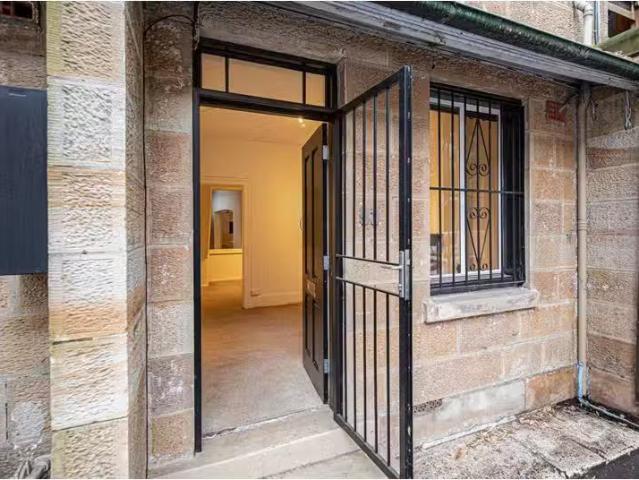 Nice 2 BR 93 Buckingham Street, Surry Hills House for rent Li.
