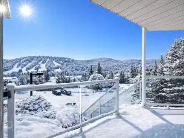 Cheap 2 BR A 775 Rue Principale, Saint Sauveur, QC, J0R 1R2.