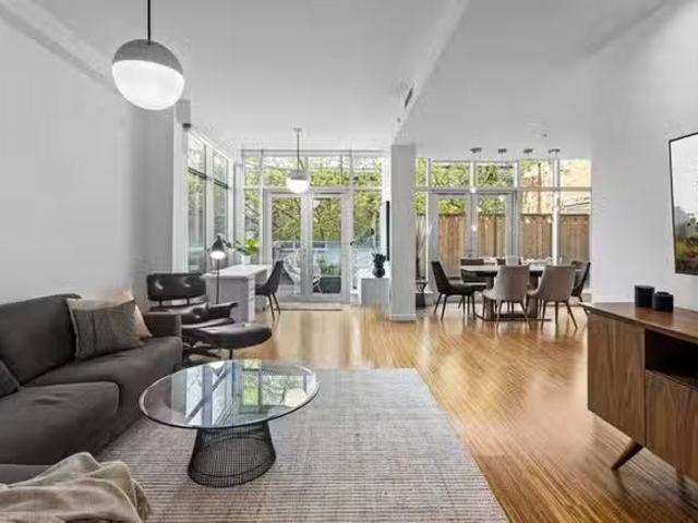 For Rent! 2 BR Water Street
