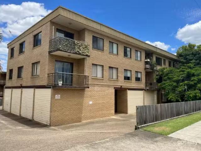 Deal! 2 BR Unit 2/127 Old Cleveland Road, STONES CORNER Apartm.