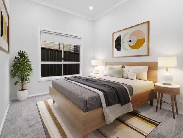 Just in! 2 Lockheed Hudson Drive, Horsley, NSW 2530 House fo.