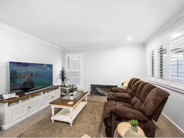 Rental! 2 Turquoise Way, Port Macquarie House for rent Listed.