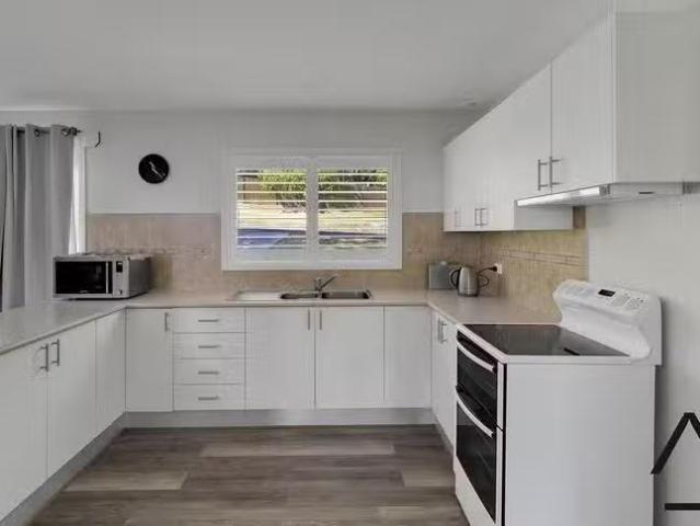 Deal! 2A Maas Parade, Forresters Beach, NSW 2260