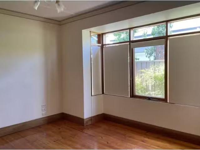 Nice 2A Mann Street, Hyde Park House for rent Listed by Valer.