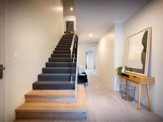 For Rent! 2B Thompson Street, North Perth, WA 6006