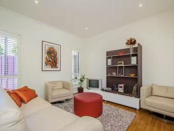 Unique 3/47 Paxton Street, South Kingsville VIC 3015