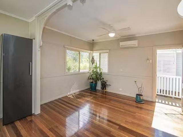 Deal! 34 Oxley Station Road, Oxley, QLD 4075