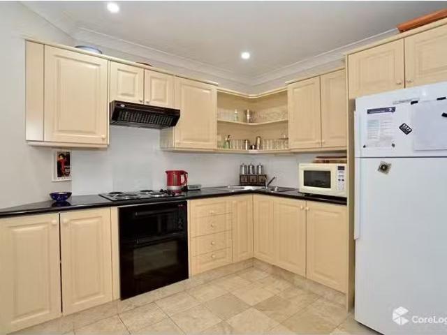 Unique 3/4 Bowden Road, Woy Woy Apartment for rent Listed by.