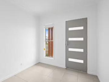 Cheap 34 Florida Crescent, Spring Mountain, QLD 4300