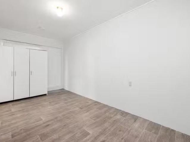 Unique 3/532 Logan Road, Greenslopes, QLD 4120