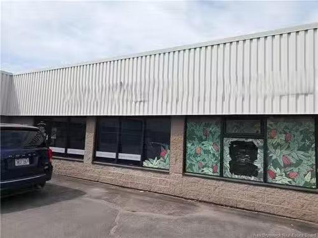 For Rent! 357 St George St, Moncton, NB, E1C 1X3 commercial.