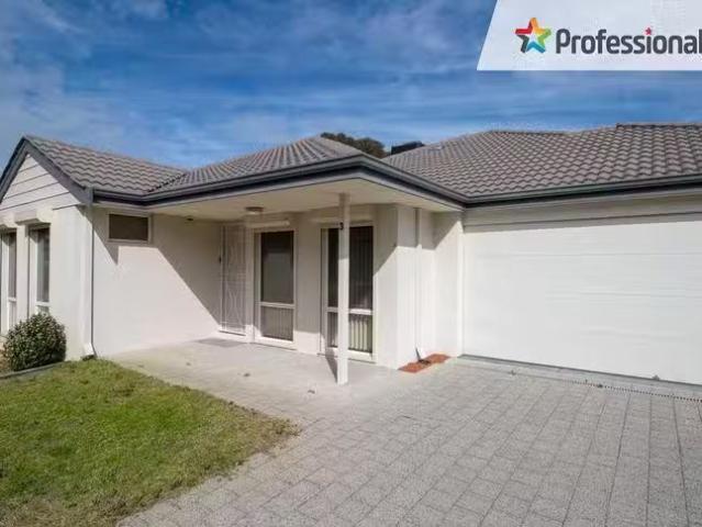 Unique 3/5 Marsh Road, Mount Richon, WA 6112