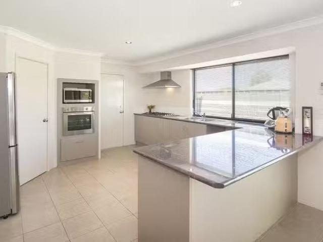 Nice 35 Parksview Boulevard, Vasse, WA 6280