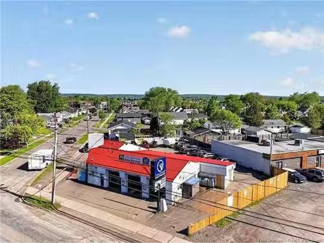 Just in! 363 Collishaw St, Moncton, NB, E1C 9R2 commercial f.