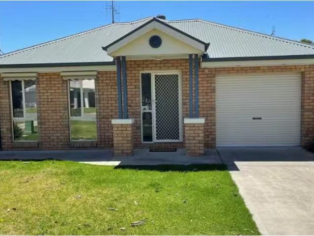 Charming 36 Emily Street, Tocumwal Apartment for rent Listed.